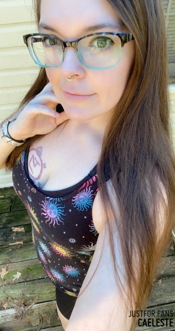 Selfies to tide you over until I&rsquo;m done cleaning....  See this and more at: https://t.co/ZcvQww7R6g https://t<a href="/tag/sale"class="tags"><span>#sale</span></a><a href="/tag/lactation"class="tags"><span>#lactation</span></a><a href="/tag/adultcontent"class="tags"><span>#adultcontent</span></a><a href="/tag/hucows"class="tags"><span>#hucows</span></a><a href="/tag/fansl"class="tags"><span>#fansl</span></a>