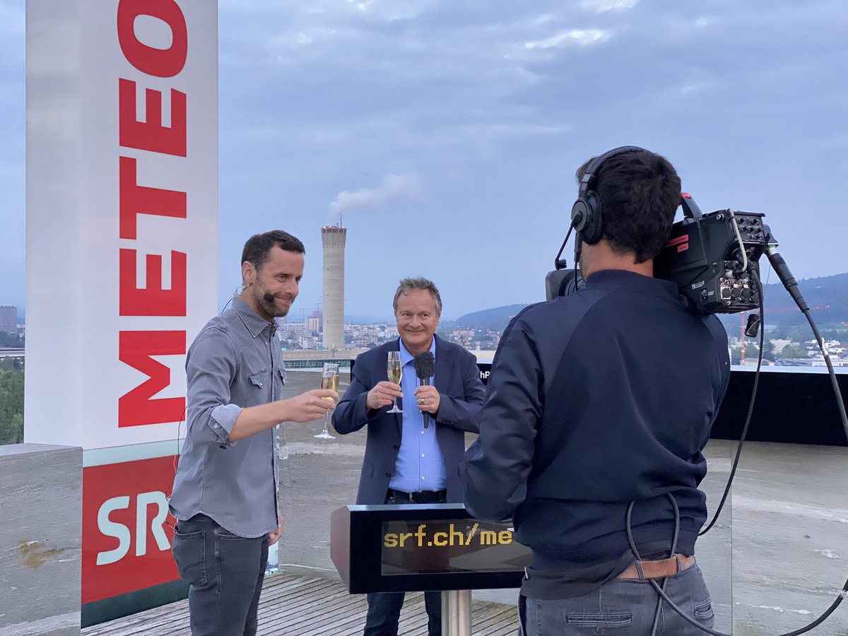 Auf 30 Jahre @srfmeteo 🥂
