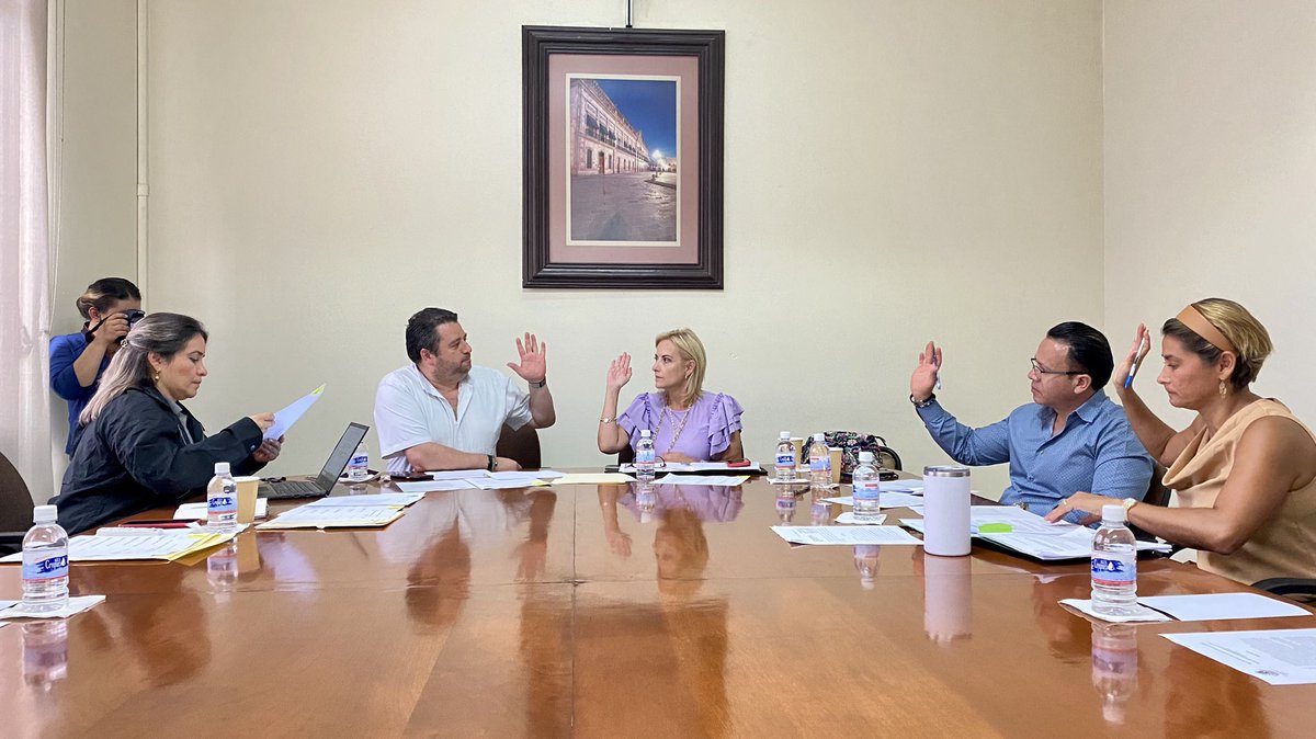RobertoUlisesMP's tweet photo. ¡Buenas tardes!🌞 
#AHORA | Reunión de Comisión de Desarrollo Económico y Social.
¡Legislando Juntos!
@CongresoEdoSLP #SanLuisPotosí #LXIIILegislatura #SLP https://t.co/nqRzGEvGVI