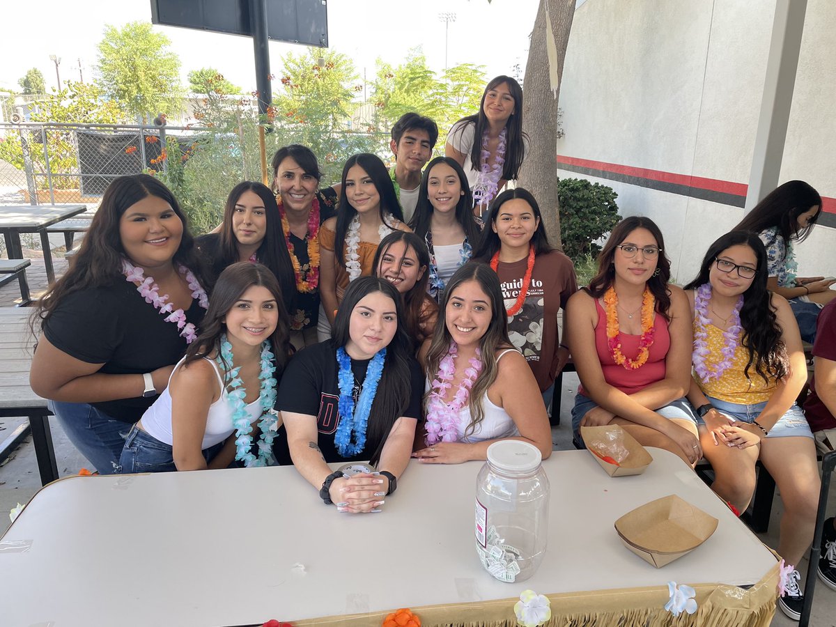 To combat heat leadership team held a Tropical Day and handed out popsicles <a href="/BrawleyUnionHS/">Brawley Union HS</a> <a href="/BrawleyUHSD/">Brawley UHSD</a>