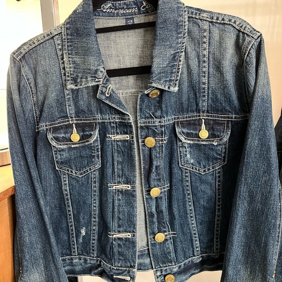 So good I had to share! Check out all the items I'm loving on <a href="/Poshmarkapp/">Poshmark</a> from <a href="/Micleins/">Micleins</a> #poshmark #fashion #style #shopmycloset #dg2bydianegilman #vincecamuto #americaneagleoutfitters: posh.mk/niAZS1VOWsb