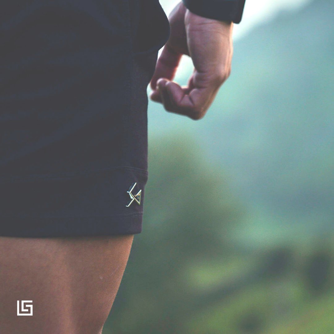 Looking for seasonless☀️training wear suitable for all workouts?🏋️‍♀️

Colter and Roe is a brand that brings together functionality and aesthetics, each item is 100% repurposed.♻️

Shop now by clicking the link below to purchase your gym wardrobe!🔗

lockrspace.com/collections/co…