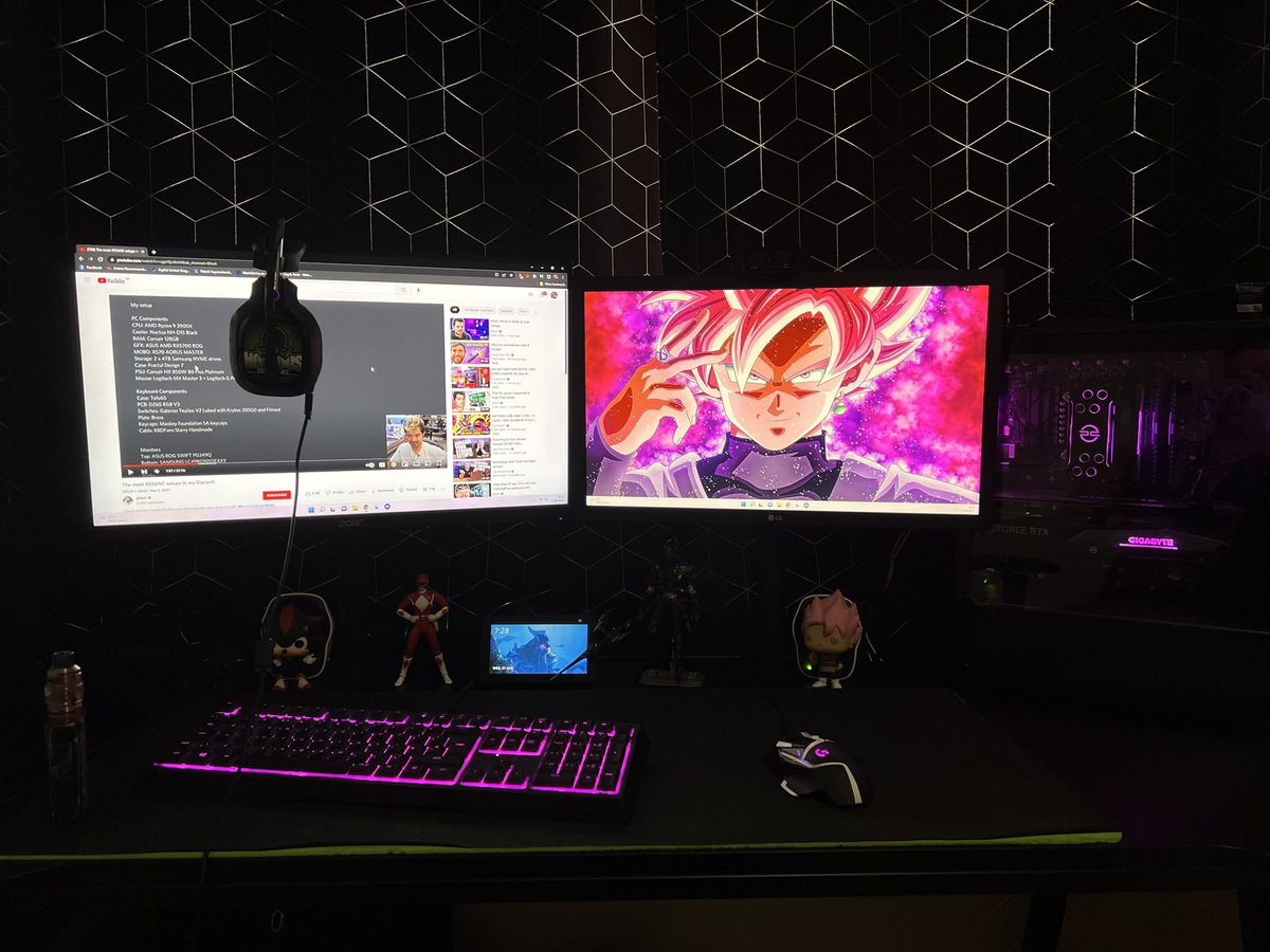 Got my desk and set up done beautifully can’t wait for my new mic, mic arm and goxlr mini to arrive 😍😍