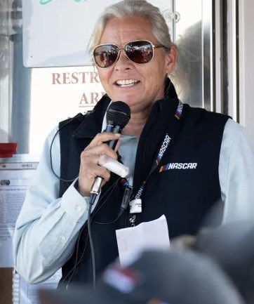 sammieputnam's tweet photo. Crazy to think that this lady as steered the ship @nascar ⁦@NASCARPintys⁩ for 6 years as Series director. I’m so proud of ⁦@cherieputnam26⁩ https://t.co/5CHsRxdagE