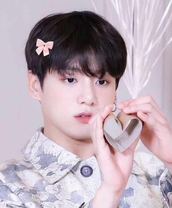 tktktku_'s tweet photo. Bayiiiiiiiiii sehat sehat ya sayang yah Happy Birthday My Love baby koo🐰🍭 HAPPY BIRTHDAY JUNGKOOK
#OurPurpleLightJK
#VoiceOfGoldJungkook
#BornAStarJungkook
#GoldenStarJKDAY
#HAPPYJKDAY
#생축_정국이생일_이올시다
#JungkookDayxEntel https://t.co/VDTrau49hK