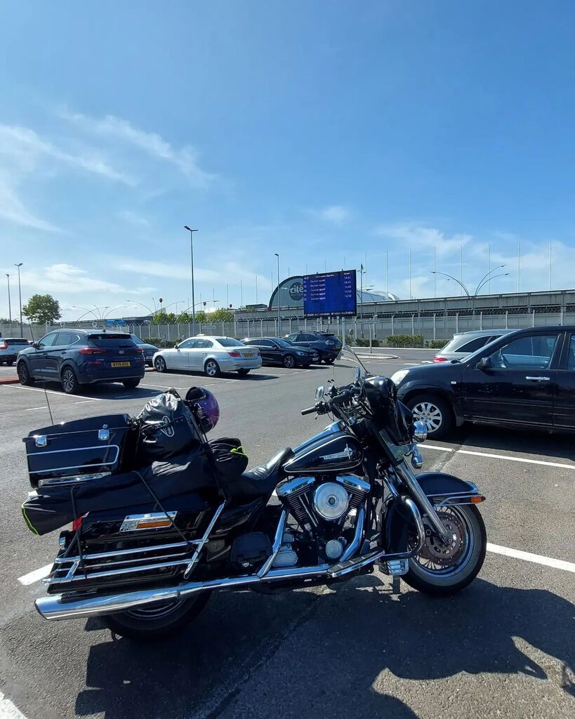 Bosrover's tweet photo. Day 1....
.
.
.

#happydays #ontheroad #sun #rain #chopper #instabike #bikersofinstagram #instamotogallery #pistonaddictz #throttlesociety  #mototouring #motorrad #motorrijden #touring #rideordie #travelbymotorcycle  #code_oranje
#liveyourlegend #elect… https://t.co/Ck6HdoG0qq https://t.co/8OtoGbWnPr