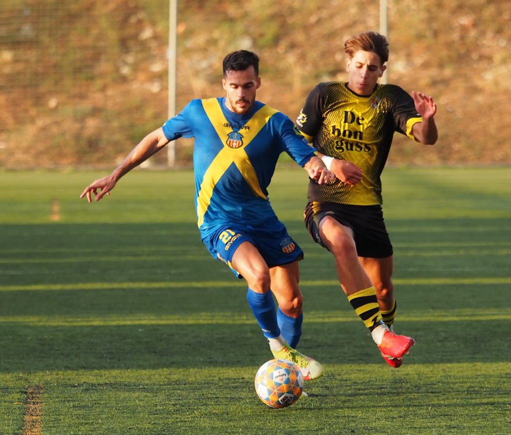 uesantandreu's tweet photo. Comença la segona part!

🔄 Jaime, Aparicio, Iker Oltra, Carreón i Arranz substitueixen Miguel Ramos, Casti, Iker Garcia, Cargol i Morer. https://t.co/QKKfINne4e