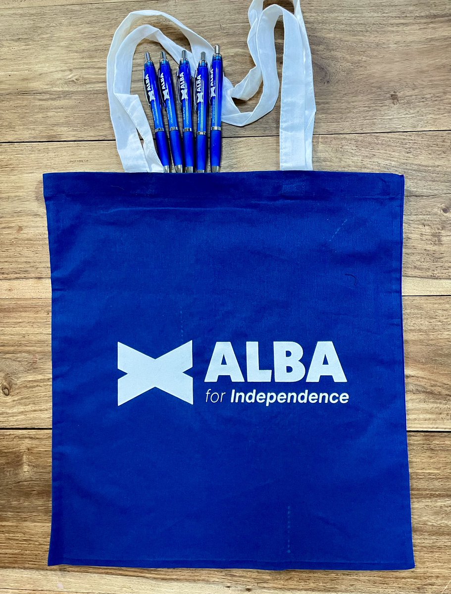 AlbaMerchandise's tweet photo. NEW - just arrived! 
“ALBA for Independence” Tote Bag £6! 
To order, please find link below🏴󠁧󠁢󠁳󠁣󠁴󠁿
https://t.co/3L1fSS9rQt https://t.co/ytfAfFprZT