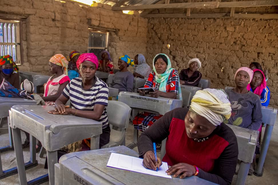 JprmNigeria's tweet photo. looking at the adult education curriculum and teaching methods, also there was learnings on the current societal challenges in the communities especially in the areas of conflict, environmental protection, prevention of diseases, hygiene and health issues among others. https://t.co/s64i7bxjPb