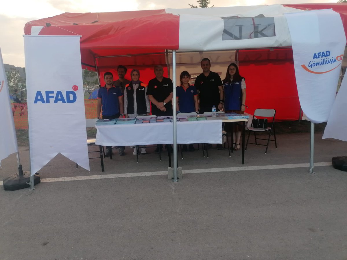 afad_afyon's tweet photo. #AFAD Afyon olarak tanıtım ve billendirme standımızı⤵️
📅 31 Ağustos - 4 Eylül arası👇
⚔️ Dünya Motokros Şampiyonası #MXGP
#MX2
#WMX
#EMXOpen
🎵 #Türkiye MotoFest yarışmalarının yapılacağı
📍 #Afyonkarahisar motokros alanında ziyaret edebilirsiniz. https://t.co/QZgolrvgc8