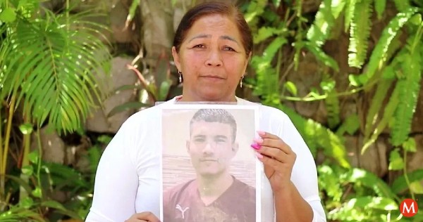 Milenio's tweet photo. Hallan sin vida a Rosario Rodríguez, madre rastreadora de #Sinaloa fue 'levantada' en su casa

https://t.co/YBIXyetXbl https://t.co/BEXuAQigPK