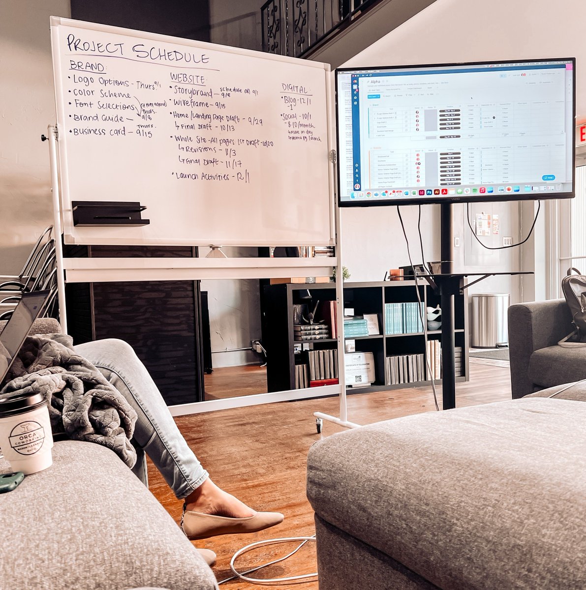 PixelsInkStudio's tweet image. We spent today's #WhiteboardWednesday project scheduling. When the pixels 📺 and ink 🎨 collide! 💥