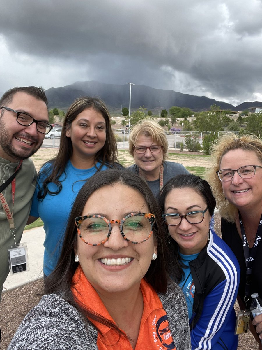 CortezSparkles's tweet photo. We are the rainbow in somebody’s cloud today 🌈🌤☁️🌦#teacherlife✨@NoriTeach @arletti03T @HessFrizzle @audrie_stewart1 @celia_apodaca @JessMCarrillo @MaggieCast33 @ReyesElementary @CanutilloISD @dykerney @PedroGalaviz9 @gusrevel https://t.co/YbyBSyi1Tg
