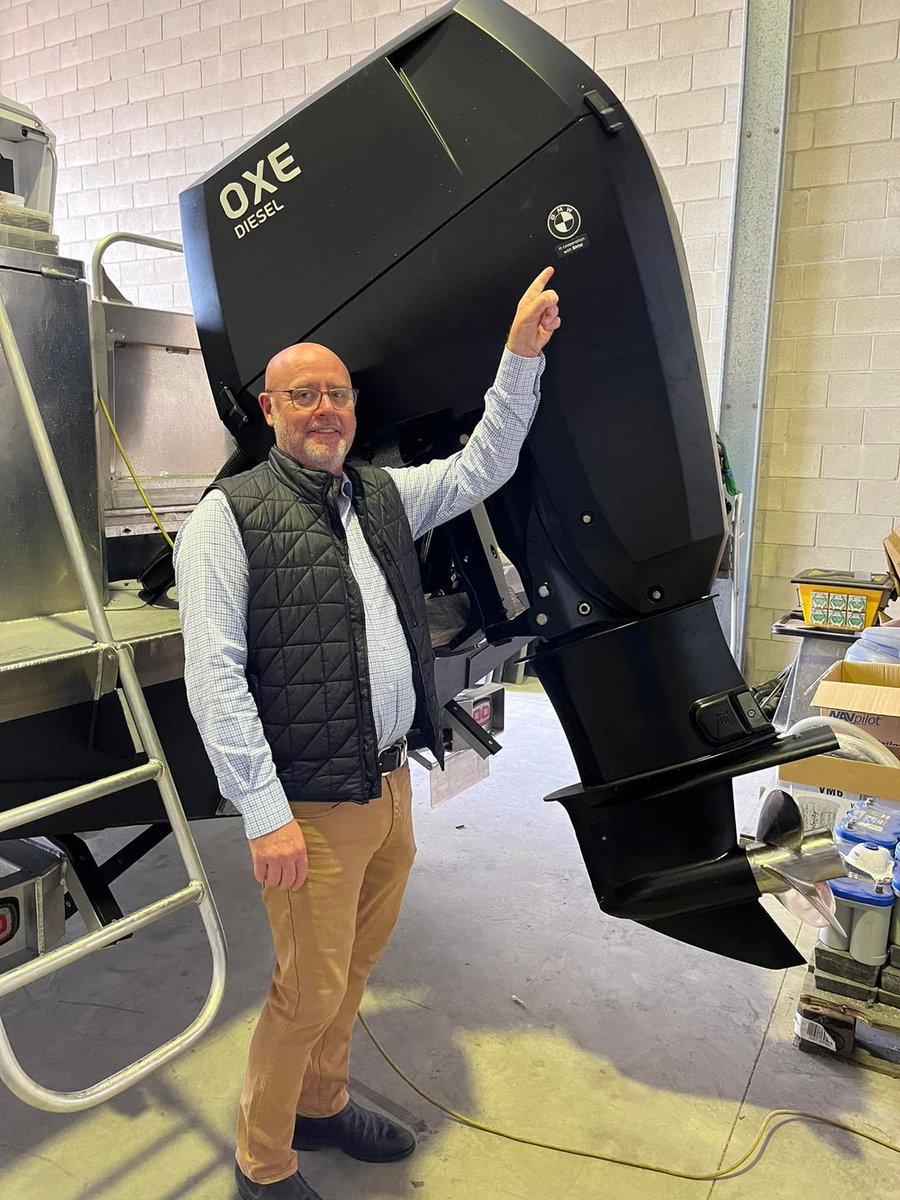 btb_marine's tweet photo. A big thank you to Fraser Coast Cr. Darren Everard for calling into @btb_marine for an update on our projects. There's certainly a lot going on at BtB Marine! And yes, boats definitely go better with a Beemer on the back! Cheers.
#boatbuilders #dieseloutboard @BMW @OXEDiesel https://t.co/aLwXn1JSxq