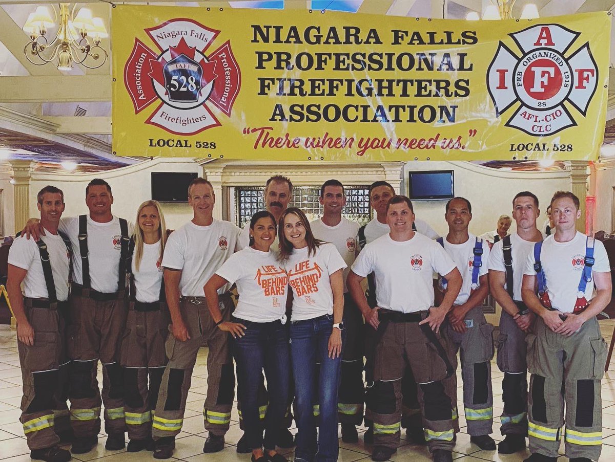 NFPFFA's tweet photo. Last night we hosted our purse bingo and calendar launch with proceeds going to the @BigMoveRide @NiagaraHealthFd . Because of the generosity of of great sponsors and the 300+ in attendance we raised over $26,000$ that will be donated to the Walker Family Cancer Center. https://t.co/pjUB8CUDUF