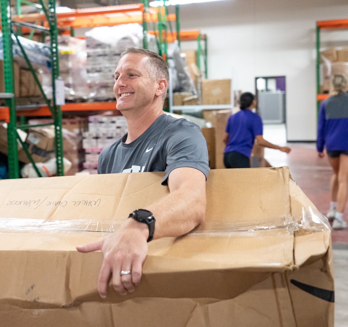GCU_WVolleyball's tweet photo. Stopped by CityServe this morning 📦 https://t.co/PAXyr8y1Ug