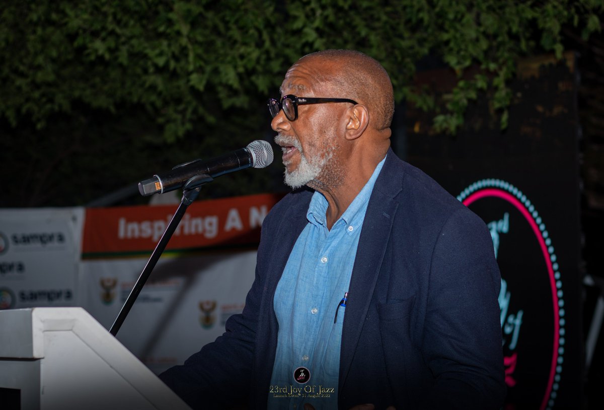 JoyOfJazz's tweet photo. The Legendary Music Artist – Bra Sipho  Hotstix  taking us on the journey of Jazz Music and telling us why we should honour and celebrate great music and musician.
#joyofjazz2022
#joyofjazz
#TladiMusicman
 #Jazz
 #Music
#sandton
#launchday
#event
#eDikeni https://t.co/0drWxnk4SP