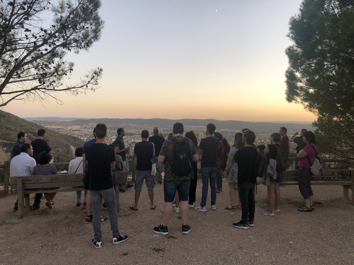 cuencaaescena's tweet photo. Visita guiada al Casco Antiguo. Nos acompaña Pablo Huerta de Mirando Pa Cuenca https://t.co/wOjF2znWr5