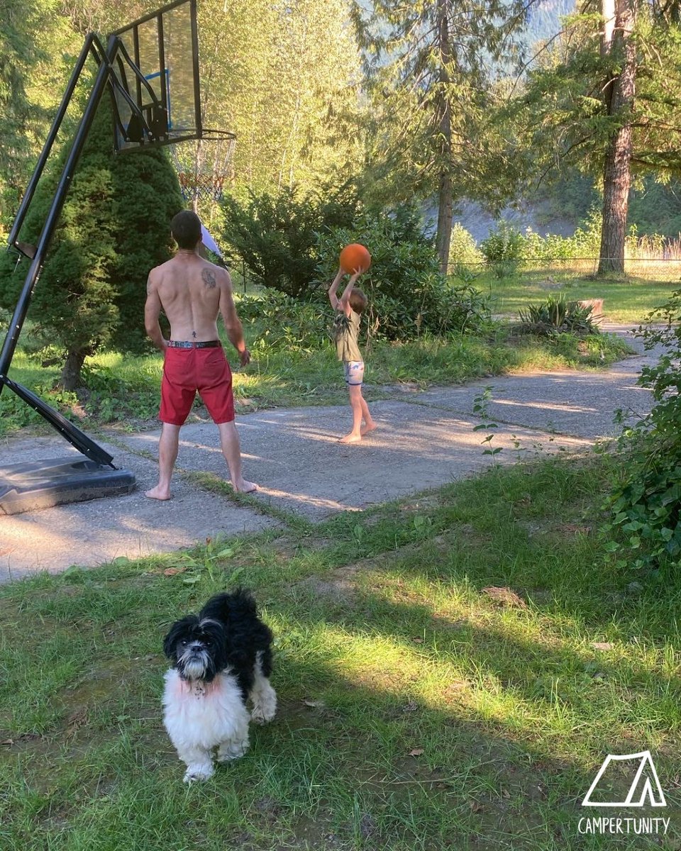 campertunity's tweet image. "⁠We look forward to making more special memories through Campertunity and hope others get to as well!⁠

Happy Campertunity Campers,⁠
Christina, Christopher, Forest and Chewbacca"⁠

Visit our Website to book your stay @ Living Large on the Chilliwack
😊🧡⛺️
#campertunity