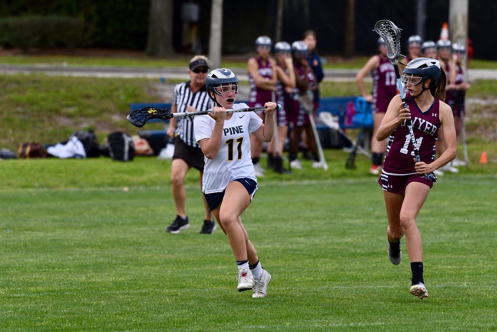 Michigan Concussion Center (@umichconcussion) on Twitter photo A study in the <a href="/BJSM_BMJ/">British Journal of Sports Medicine (BJSM)</a> examined #concussion rates among high school female lacrosse players in states with and w/o a headgear mandate. Findings: rates were higher among players who were not required to wear headgear (0.44) than those who were (0.27).
usnews.com/news/health-ne… A study in the <a href="/BJSM_BMJ/">British Journal of Sports Medicine (BJSM)</a> examined #concussion rates among high school female lacrosse players in states with and w/o a headgear mandate. Findings: rates were higher among players who were not required to wear headgear (0.44) than those who were (0.27).
usnews.com/news/health-ne…