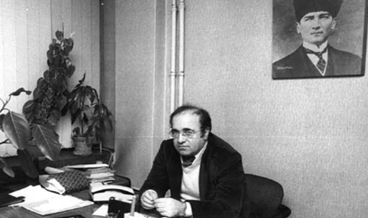 Değerli yazar Uğur Mumcu’nun; Deniz Gezmiş, Mahir Çayan, 68 kuşağı ve sol terörüyle ilgili yazılarını 10 twitlik bir flood halinde sizlerle paylaşacağım. Söze gelince “UĞUR’lar olsun” diyenler belki bu sözleri kaale alırlar: