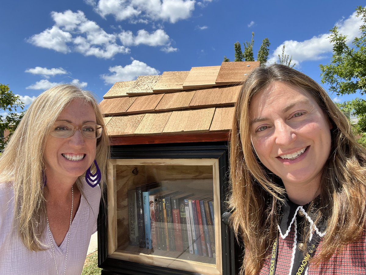 Our Little Free Library is finally up @PVMSRams. 📚 Our students painted it!! ❤️ @MJRodney21 @runthelibrary @lekiesha_white @Sjudge24 #PositivelyProvidence