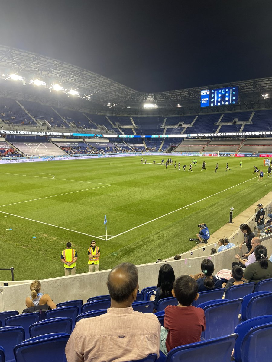 Delgadss's tweet photo. Any guesses on attendance tonight? 🫣
#nycfc #foxsoccer #mls @MLS https://t.co/lPc8KHjHNJ