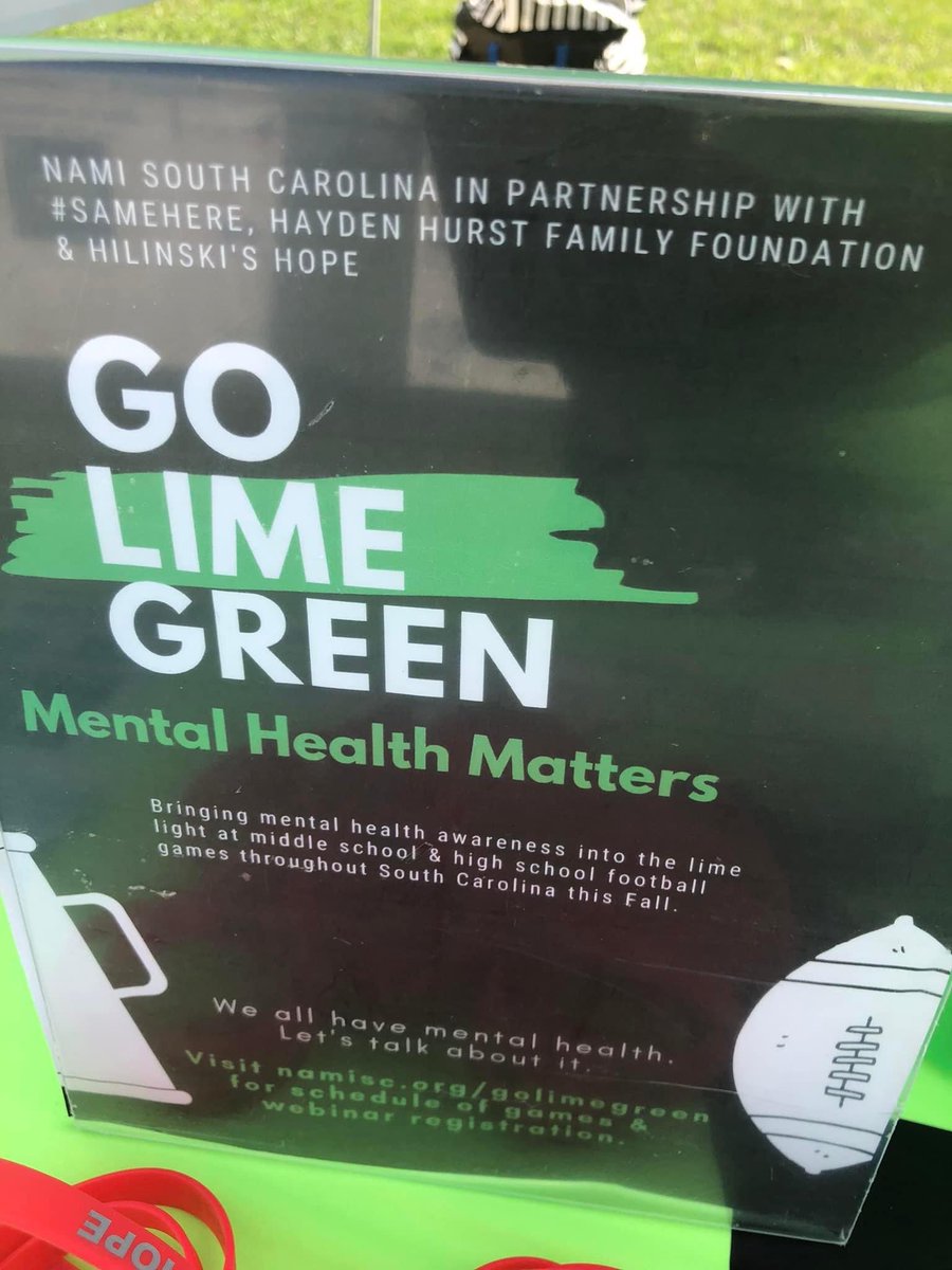 SumterSCSchools's tweet photo. Sumter School District brought mental health awareness into the limelight at the Middle School Football Jamboree. #SumterSDProud #GoLimeGreen @DrWrightSupt @Vgotpearlsn89 @KathyMo57666375 https://t.co/JAyNNFA8Ve