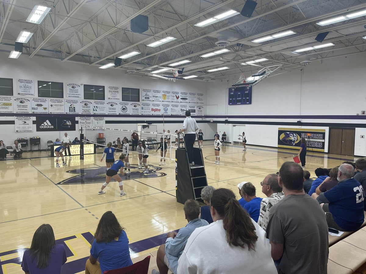 ECCPanthersBB's tweet photo. Baseball and @EllsworthFTBALL in full attendance tonight supporting @ECCVB3 in their home opener! #PanthersSupportingPanthers #Together https://t.co/t244NcLeBd