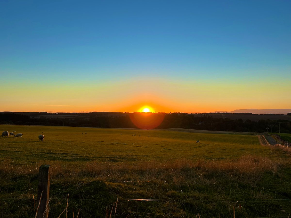 Sunset - Nairnshire #Scotland #GoodbyeAugust @angie_weather @ThePhotoHour @StormHour @VisitScotland