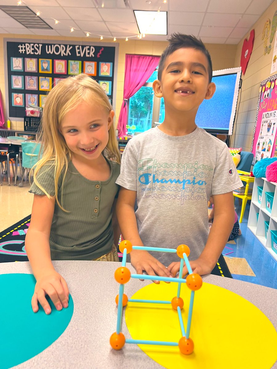 Shape masters in the making! Composing shapes, sorting shapes, and describing attributes. How many ways can you fill a hexagon? @FultondaleElem #movingtheneedle @JEFCOED