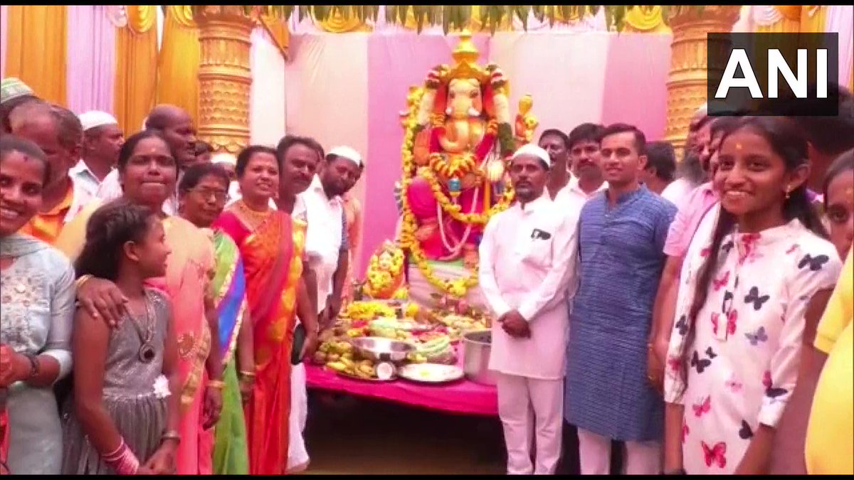 ANI's tweet photo. Karnataka | People from Muslim and Hindu communities came together to celebrate #GaneshChaturthi in the Mandya district as the ten-day festival began yesterday (31.08) https://t.co/kYX9bjouIo