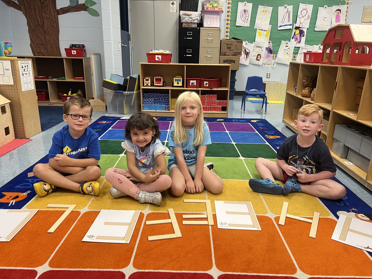 janis922's tweet photo. Mrs. Flynn’s class rocked straight line letters from Learning Without Tears ⁦@RockfieldE⁩ ⁦@WCPS_preschool⁩ ⁦@hwtears⁩ https://t.co/YC3Rfryv7V