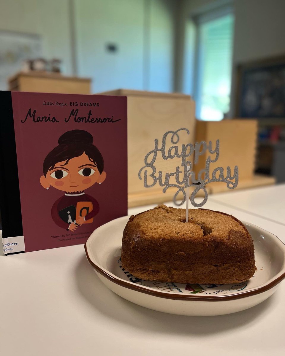 hecorleyelem's tweet photo. Ms Howard’s class took time to celebrate Maria Montessori’s birthday with read-alouds, birthday bread, Maria’s timeline, and trips around the sun!  #152years #hecmontessori #celebratinglife #OurD5Story https://t.co/VtrSopR47l