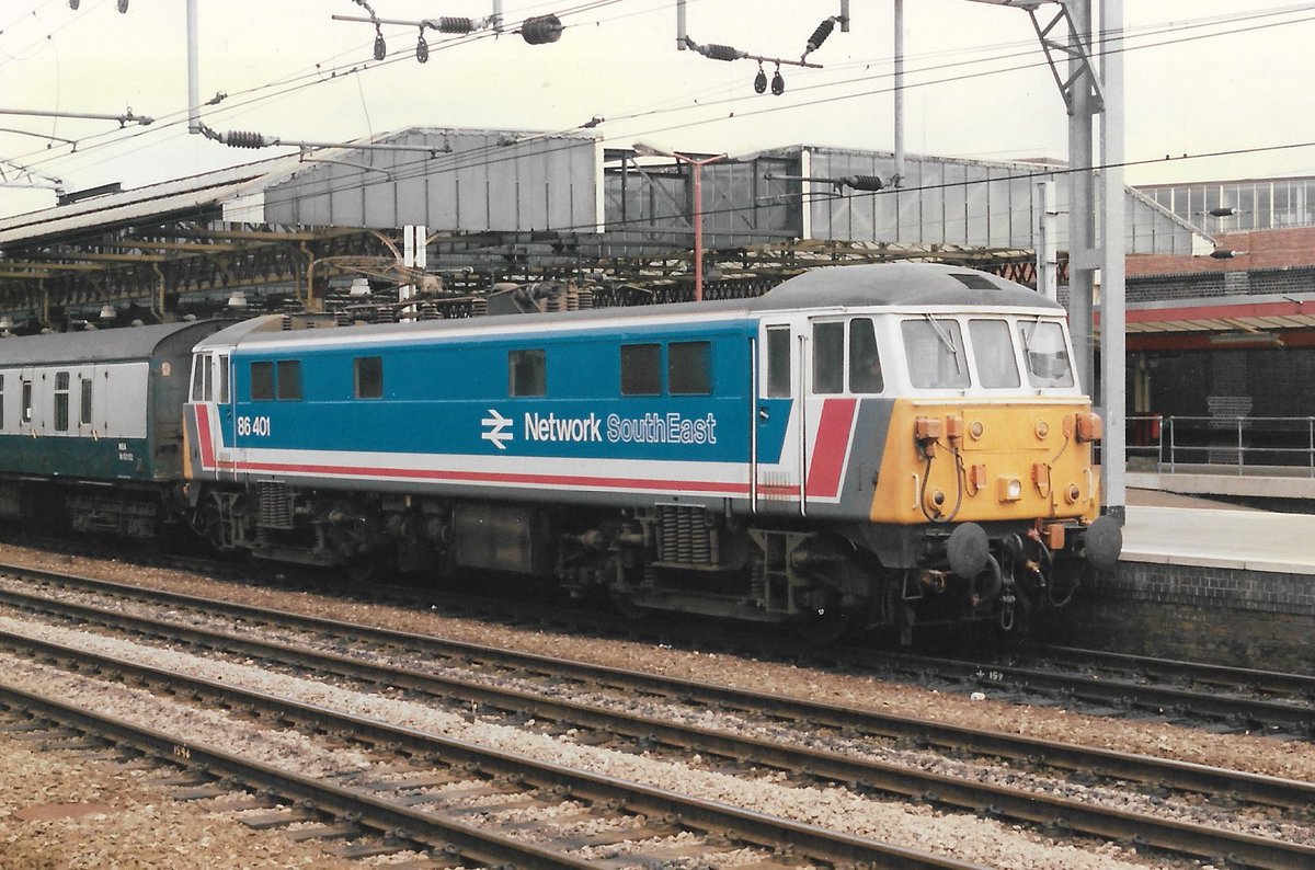 Crewe Station 26th July 1987
No trip to Crewe for me was complete without Class 86 electric 86401 appearing in its unique Network South East colours!
Always worth a pic though!
#BritishRail #Class86 #NetworkSouthEast #trainspotting #electric 🤓