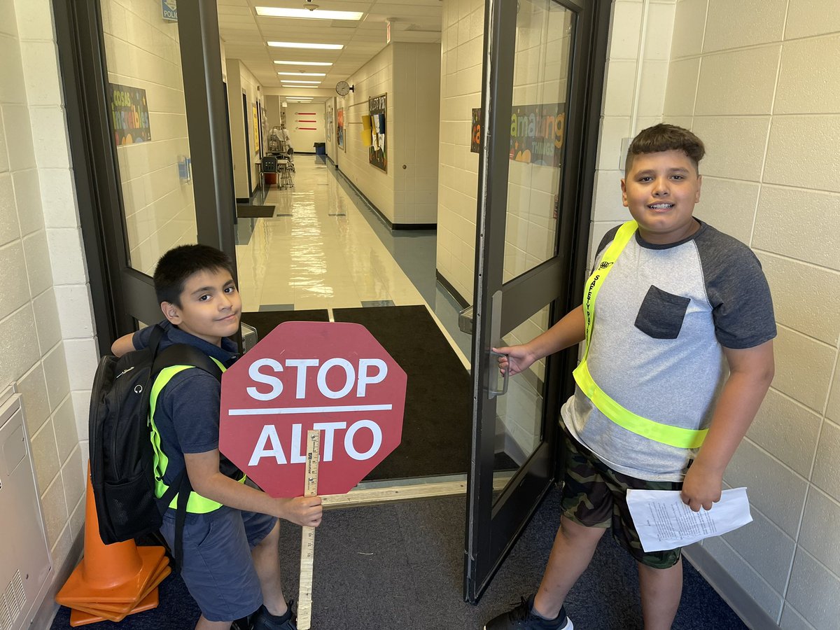 Our 5th graders were ready for their first day of safety patrol today! #ASD4ALL <a href="/lincolnasd4/">Lincoln School</a>