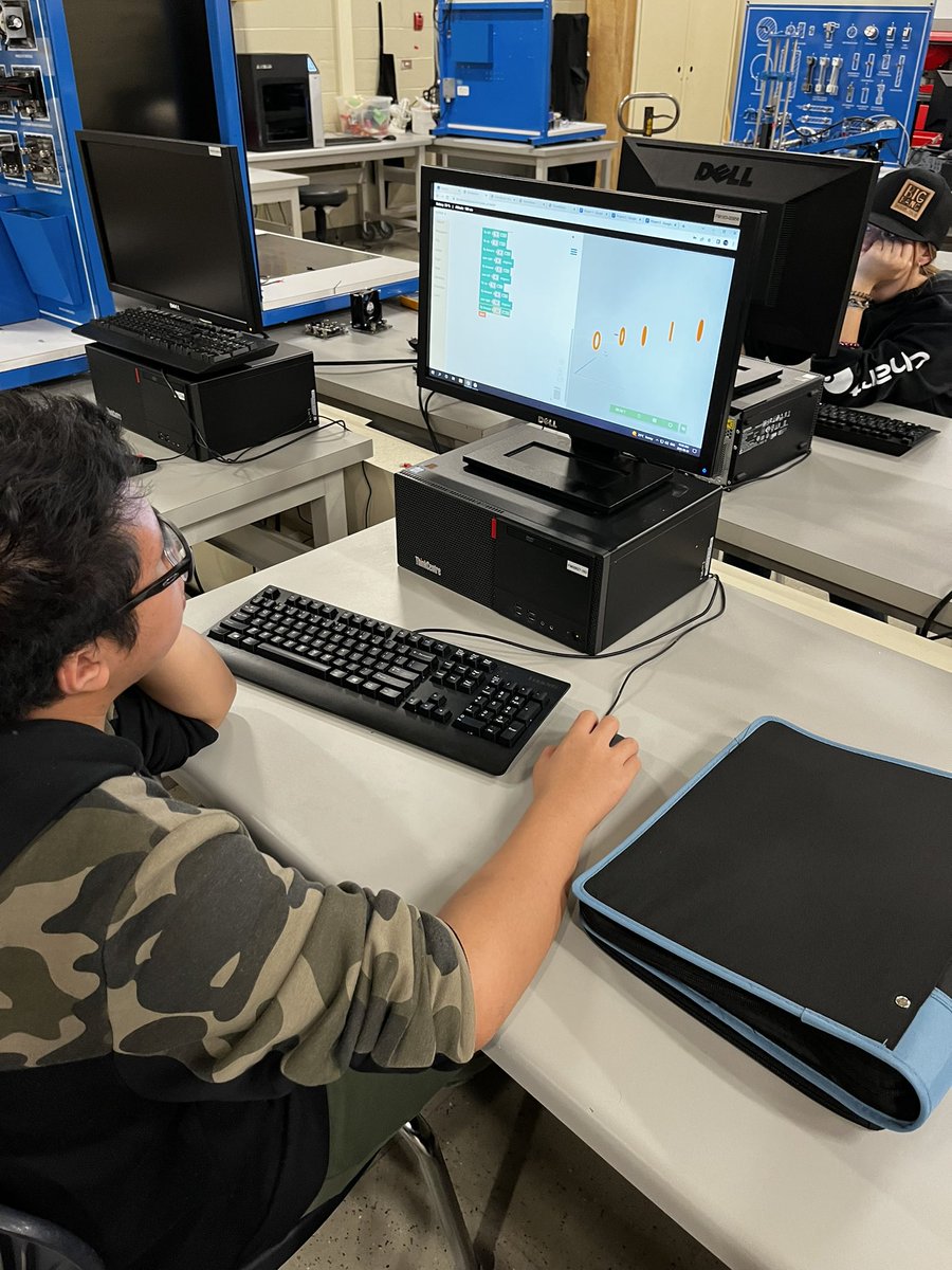 Tom MacIsaac tweet media