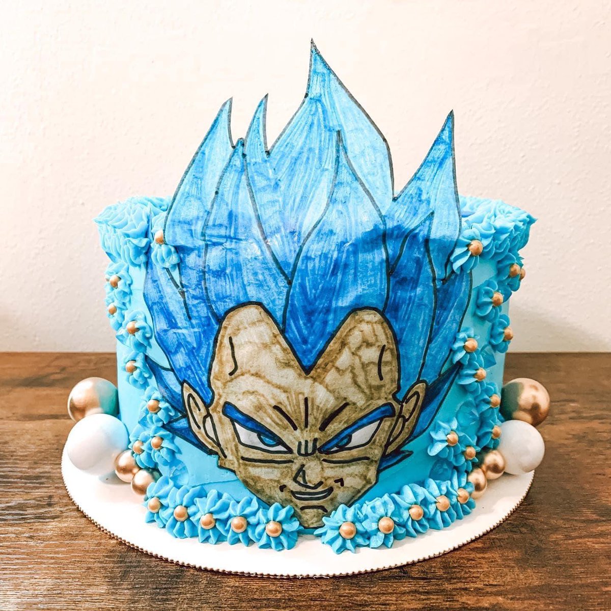 kateboss21's tweet photo. Vegeta!! 💙💥💎

#dragonballz #vegeta #funfetti #funfetticake #waferpaper #ediblemarkers #edibleglue #wiltoncakes #kateboss https://t.co/gNnE4oBF7b