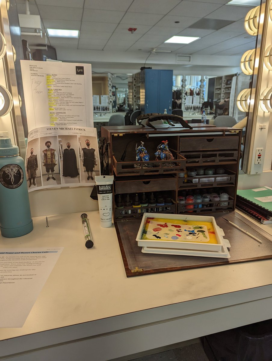 SMP_OpenTGaming's tweet image. Intermission is how long? 25 minutes? Oh, I can at least get some base coats down then!

#minipainting #ageofsigmar #operasingersoftwitter #operabackstage #slaythegray