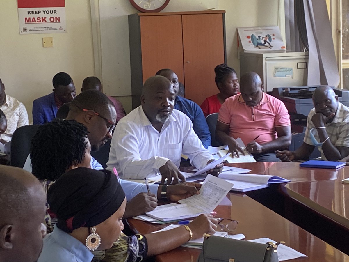 AH_mugerwa's tweet photo. We held a meeting for the Kampala city road rehabilitation project today at Makindye division headqtrs 
Roads to be worked upon are; Namuwongo Rd, Luwafu Rd, Kayemba Rd, kabalagala junction etc we kindly ask residents for a right of way #ServiceAndAccountability @KCCAUG https://t.co/yIcCeuUqW2