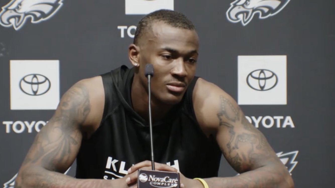 john-clark-on-twitter-devonta-smith-says-aj-brown-is-always-teaching-the-wrs-devonta-says-the-big-thing-he-has-learned-from-aj-is-late-hands-not-showing-db-the-ball