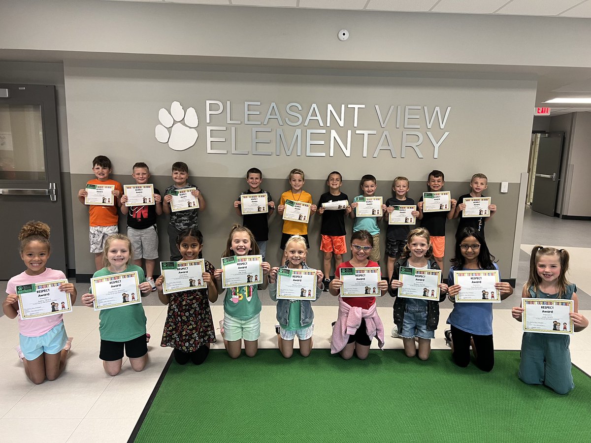 PVE_Principal's tweet photo. Congrats to our August Students of the Month. The Character Trait was Respect! 💚🐯💚@KathyRayPVEpri1 https://t.co/AESvyVwaTv