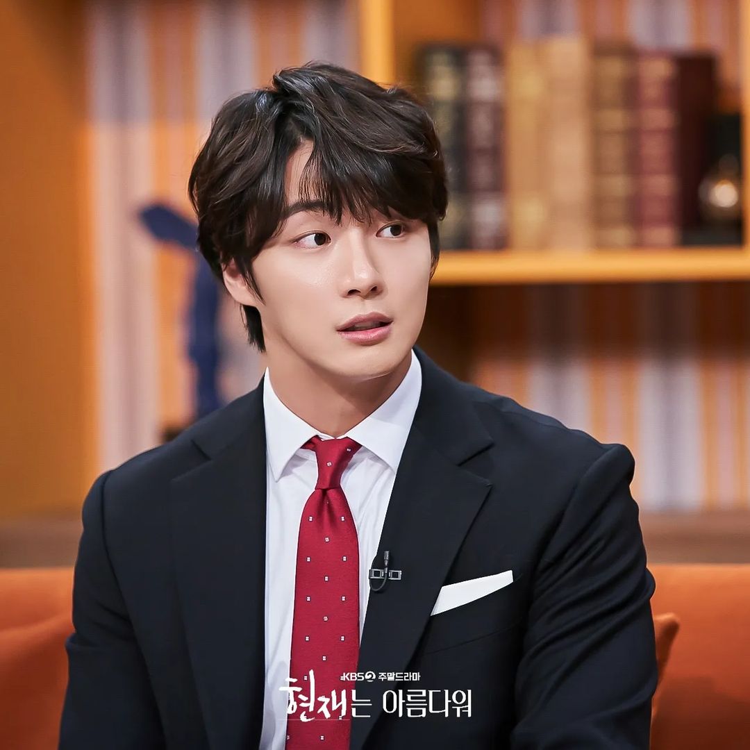 ArabYoonSiyoon's tweet photo. ٣١ أغسطس ٢٠٢٢ | خبر

تم ترشيح يون شي يون لجائزة أفضل ممثل لـ حفل توزيع الجوائز Apan Star لعام 2022 عن دوره في دراما قناة KBS لـ نهاية الأسبوع "It's Beautiful Now"،

 تهانينا لعزيزنا يون شي يون، نأمل أن يتألق دائمًا 🎉 https://t.co/bobYxBMxcm
