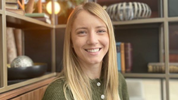 baxter_intl's tweet photo. In our latest #PeopleOfBaxter feature, Laura Swinburn, Market Manager in the UK & co-lead of the UK chapter of our Early Career Professionals business resource group talks about her experiences as a young professional at Baxter. https://t.co/OFWsZMlIRn #LifeAtBaxter #AllInclusive https://t.co/SkHoPmRgAl