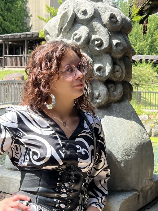 Thankful 2 be on this earth 🔋 https://t.co/otiZWkYxUi