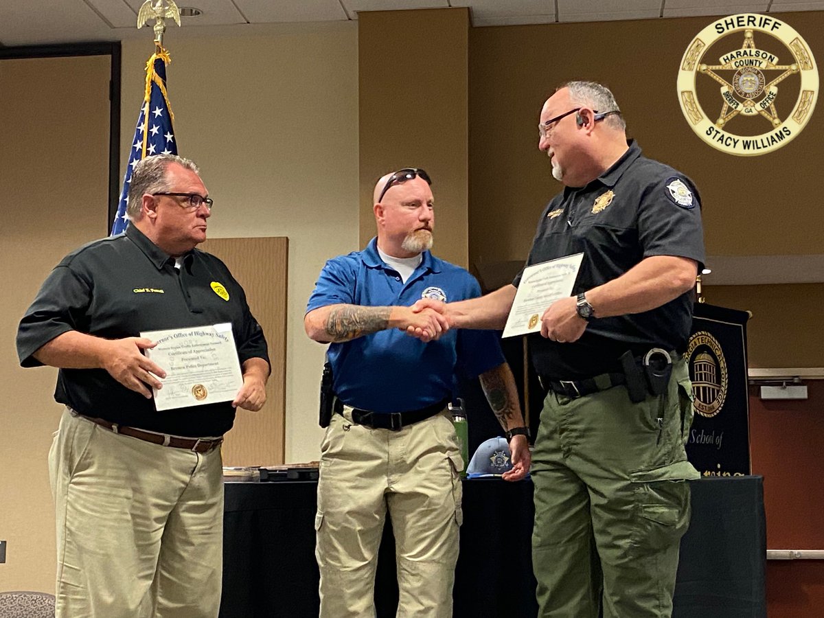 HaralsonSheriff's tweet photo. On Monday, 8/29/22, the Annual Hands Across the Border event was hosted by Bremen PD and the HCSO. This is a joint impaired driving education and enforcement campaign between the @gohsgeorgia and @ALEAprotects.

https://t.co/prejLXa4gd

#HandsAcrossTheBorder 
#EndDrunkDriving https://t.co/WOLSuPoVP1