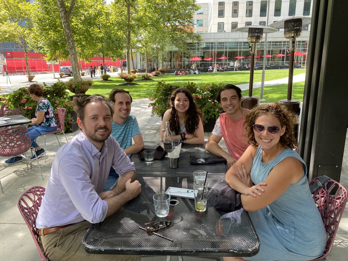 It was fabulous that former Freedman Lab postdoc Prof. James Walsh from @WalshLabUMass visited us today! We had invigorating scientific discussions and a wonderful lunch.
