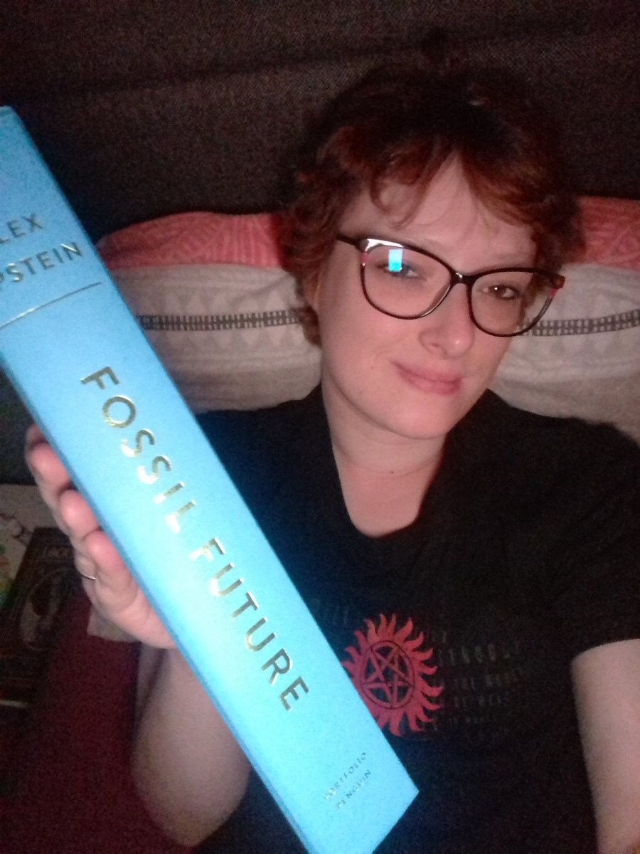 DWaywardAF's tweet photo. Bed time = book time 😊 Let's see, if I can finally finish this one 👇 #AlexEpstein #FossilFuture 
Gives you a lot to think about and offers a whole new perspective. You gotta stay open-minded, right? 😉 https://t.co/EI3FBBlW1t