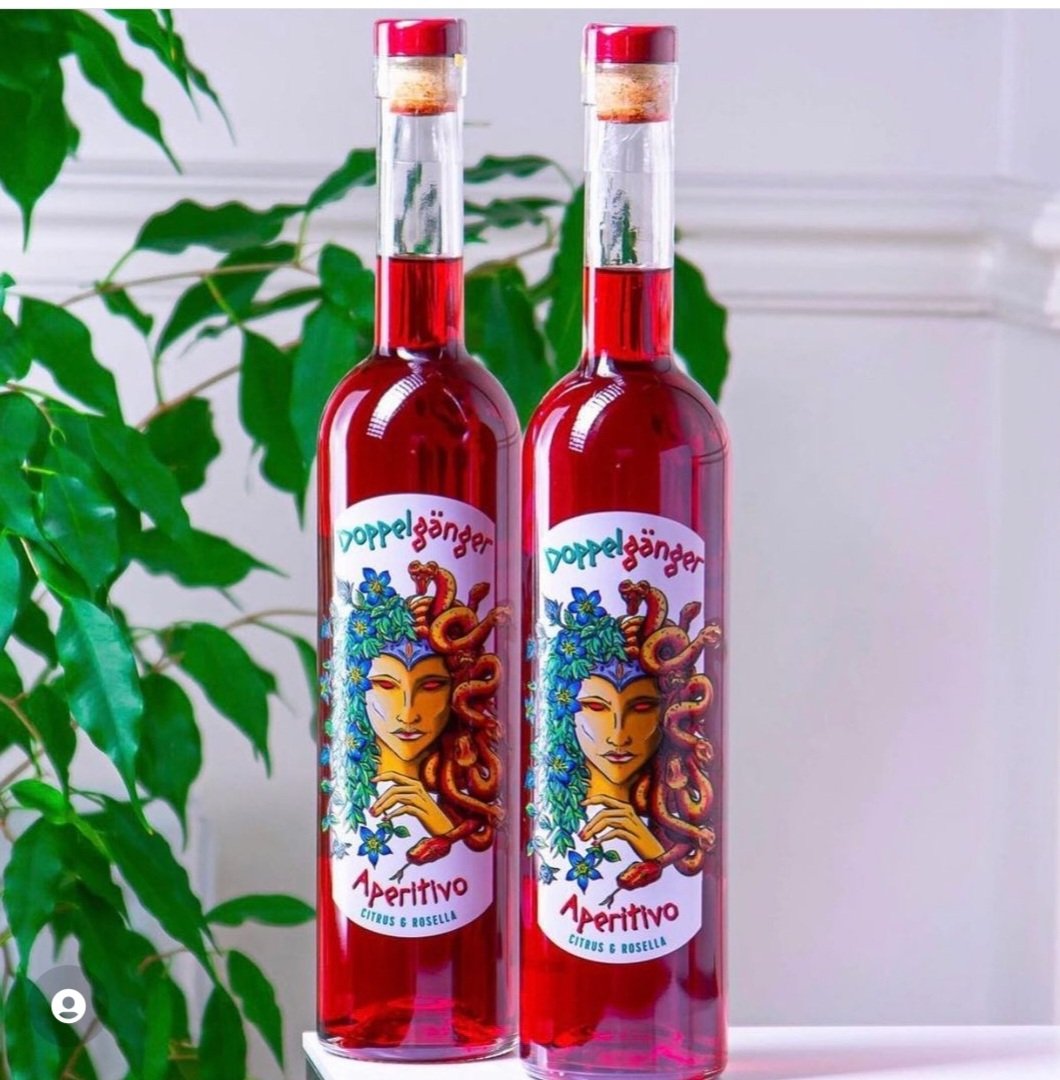 Doppelgänger Aperitivo is is a British made, Italian style citrus aperitivo made by <a href="/doghousedistill/">Doghouse Distillery</a> in Battersea, London. It is made with a flash of artistry and the amalgamation of 19 hand selected botanicals on a base English wheat spirit. 🍹💥

📷 <a href="/HarpMann01/">MixMann</a> 🙌