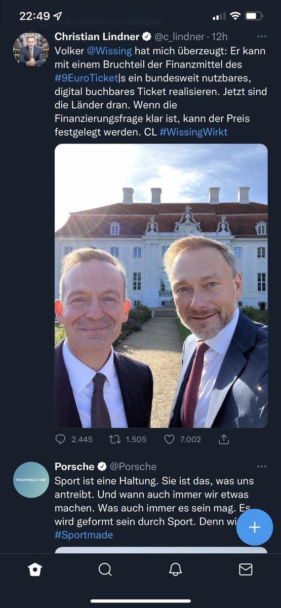 Ähm kurze Frage, ist die #porsche Werbund unter diesem #9EuroTickets Tweet eigentlich Zufall ? Tschüss du einfache Möglichkeit der #Mobilität ich werde dich vermissen :-( #Verkehrswende jetzt <3